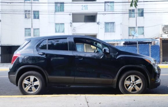 Policía de Cuautlancingo detiene a sujeto y recupera camioneta robada en Sanctorum