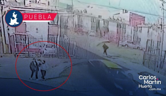 Sujetos fingen ser repartidores de flores y asaltan a mujeres