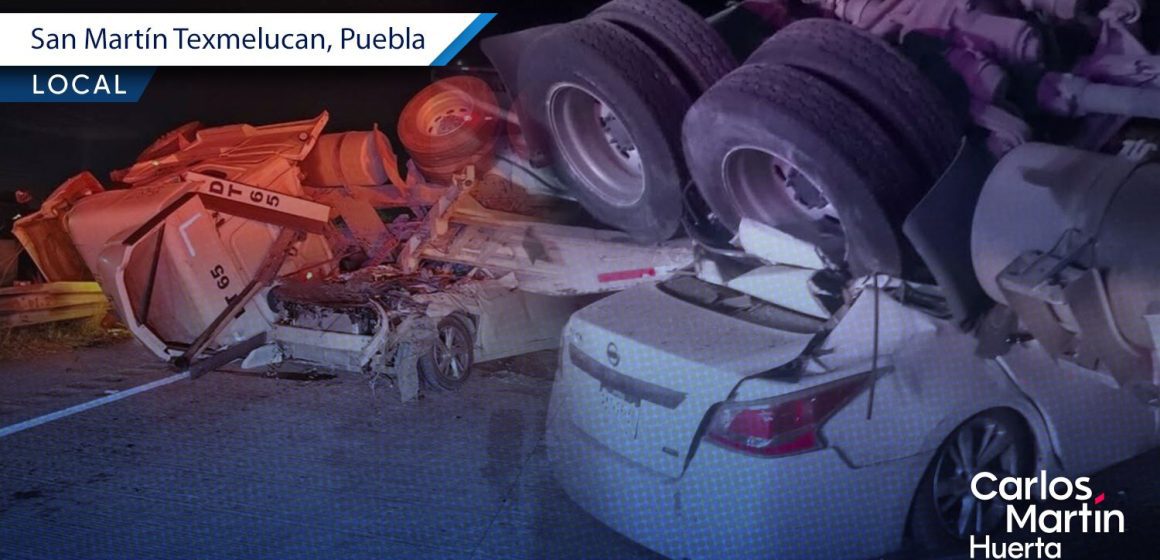 Tráiler vuelca encima de vehículo y provoca cierre del Arco Norte; hay un muerto