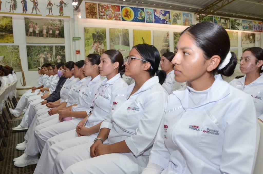 USEP capacita a estudiantes de enfermeria para ingreso a campos clinicos 2