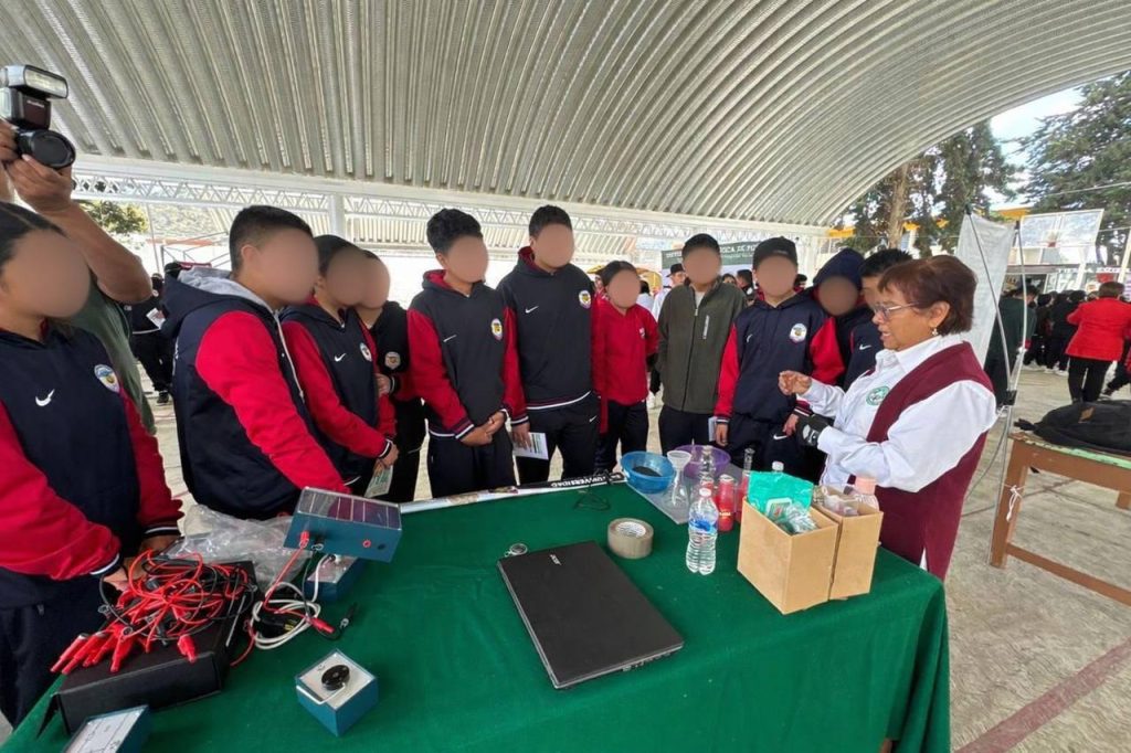 UTP acerca su oferta educativa a jovenes de Ciudad Serdan 2