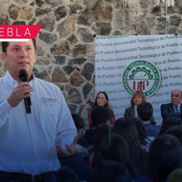 UTP acerca su oferta educativa a jóvenes de Ciudad Serdán UTP acerca su oferta educativa a jóvenes de Ciudad Serdán