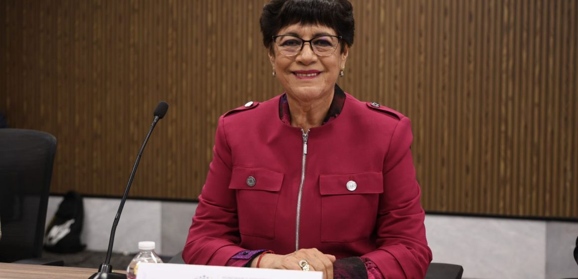 Comparece Silvia Tanús ante el Congreso; destaca orden y modernización del transporte público en Puebla