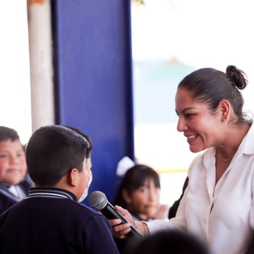 Impulsa Lupita Cuautle el talento y la excelencia académica de la juventud sanandreseña