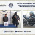 SSC Cholula combate el narcomenudeo y asegura motocicleta con reporte de robo en Santiago Momoxpan