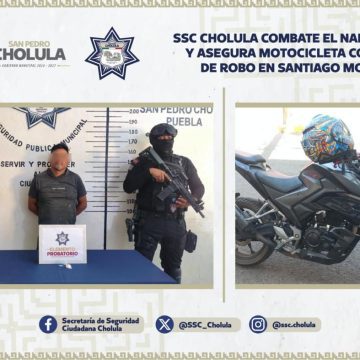 SSC Cholula combate el narcomenudeo y asegura motocicleta con reporte de robo en Santiago Momoxpan