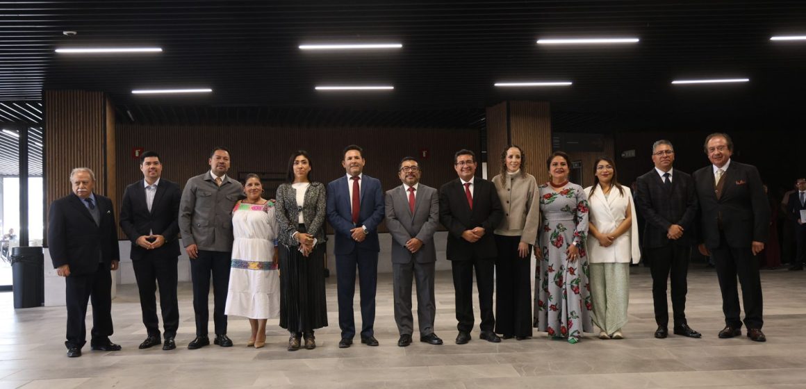 Comparece en Comisión del Congreso el titular de la Secretaría Anticorrupción y Buen Gobierno