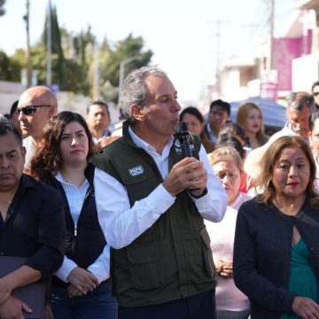 Entrega Pepe Chedraui rehabilitación vial en la colonia Santa Margarita