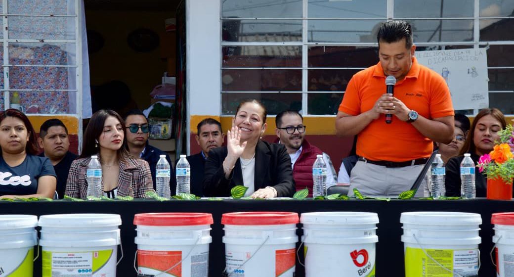 Invertir en educación es invertir en el futuro: Laura Artemisa