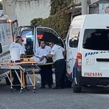 Chofer del transporte público muere tras ataque armado frente a pasajeros en Tehuacán