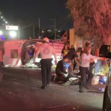 Tragedia en la autopista México-Puebla: Niña de 9 años y adulto mueren en volcadura