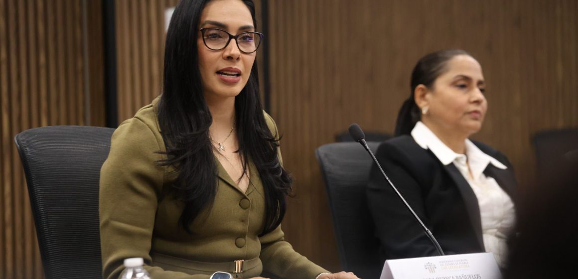 Comparece la titular de la Secretaría de Medio Ambiente ante Comisión de la LXII Legislatura