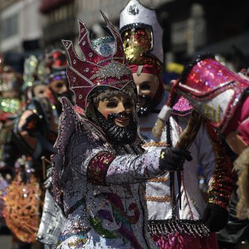 Ayuntamiento fija reglas para Huehues en Puebla: sin bebidas alcohólicas