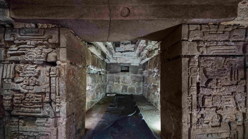 Hallazgo histórico en Oaxaca: Descubren tumba zapoteca del año 600 con murales intactos