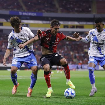 Puebla cae ante Atlas en el inicio del Clausura 2026