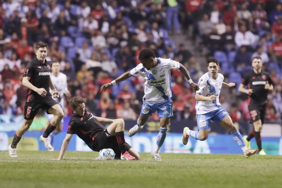 Toluca perdona a Puebla: Empate sin goles y un penal fallado en la Jornada 4
