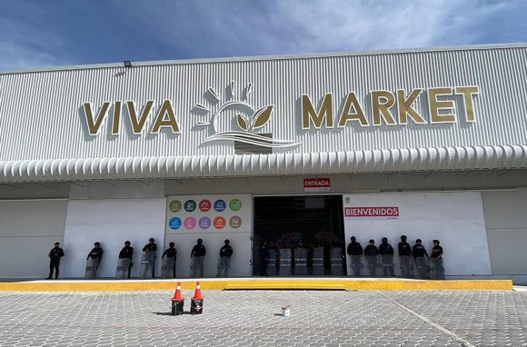 “Operación Limpieza” en Puebla: Aseguran mercancía ilegal en Viva Market