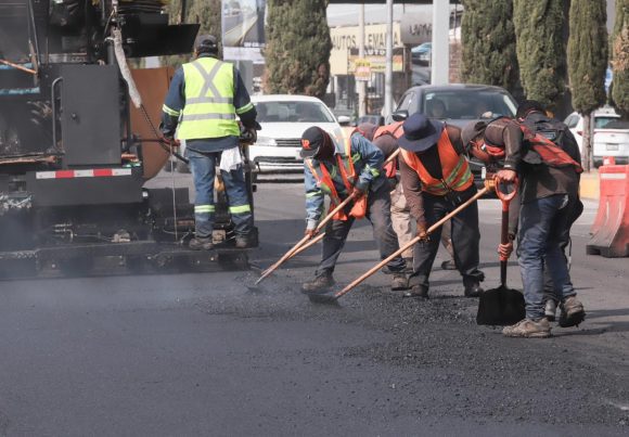 Tren de pavimentación transforma vialidades, genera ahorro y conecta a Puebla