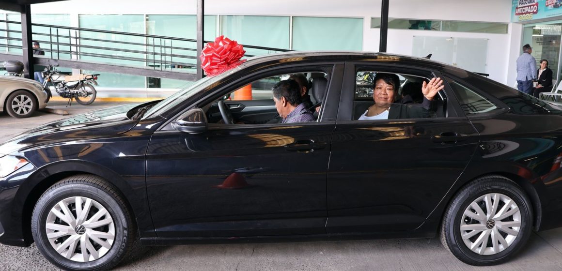 Agua de Puebla entregó el automóvil último modelo del Sorteo “Pago Anual Anticipado 2026”
