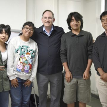 Leer y escribir es el territorio de la libertad: Pedro Ángel Palou