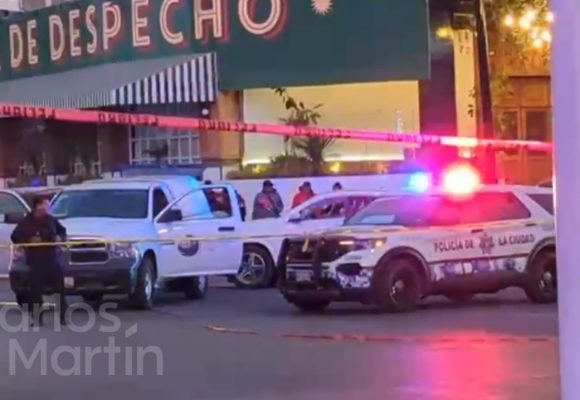 Ataque armado en la zona de Angelópolis deja tres muertos afuera de Sala de Despecho