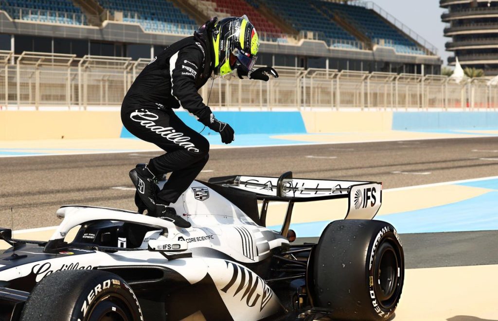 Cadillac Checo Perez Bahrein