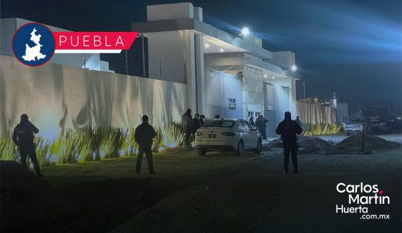 FGE realiza cateo en inmueble del fraccionamiento Iskali en San Andrés Cholula