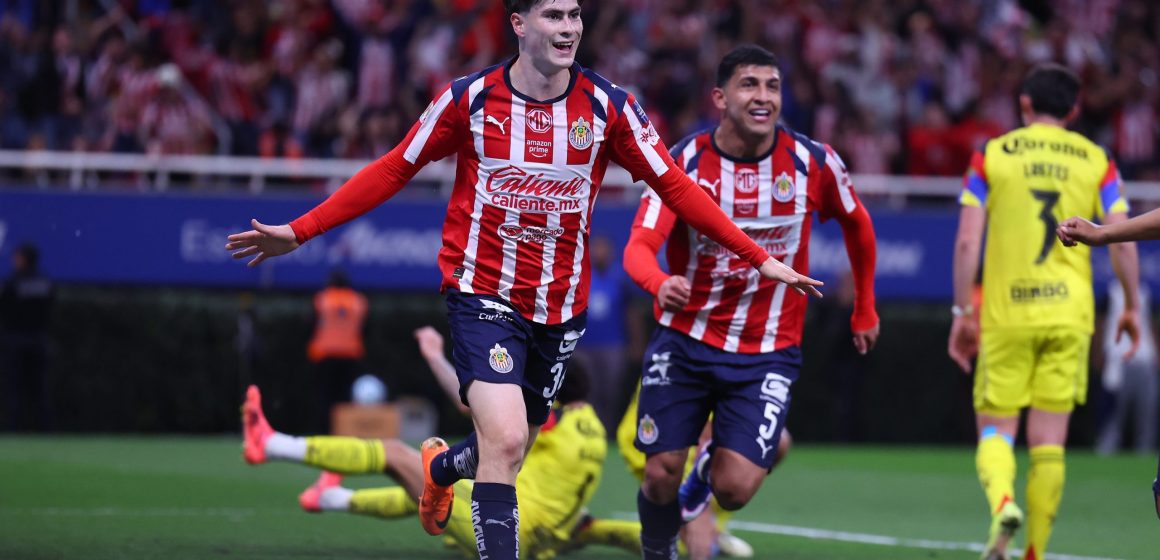 Chivas vence al América en el Clásico con gol de ‘La Hormiga’ González