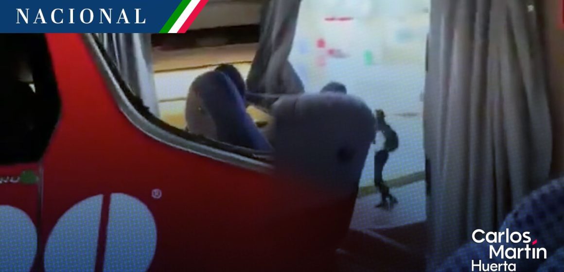 Portada Intentan asaltar autobús ADO en la autopista México-Puebla; le revientan la ventana con piedras CMH Intentan asaltar autobús ADO en la autopista México-Puebla; le revientan la ventana con piedras