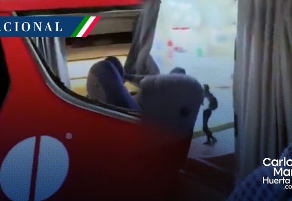 Intentan asaltar autobús ADO en la autopista México-Puebla; le revientan la ventana con piedras