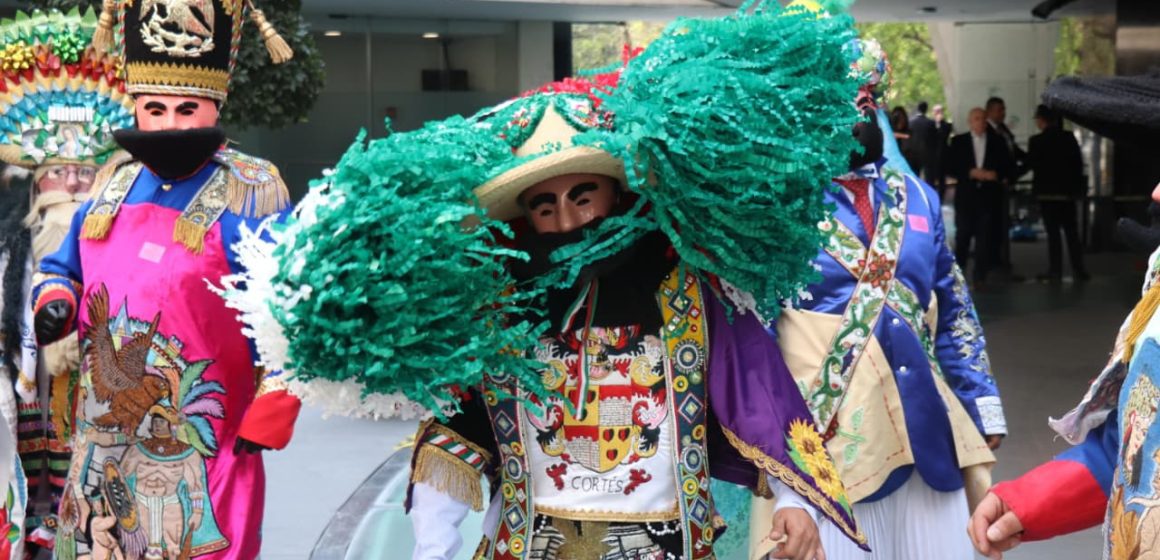 Presentan la edición 158 del Carnaval de Huejotzingo en el Senado