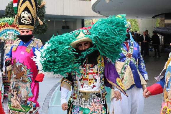 Presentan la edición 158 del Carnaval de Huejotzingo en el Senado