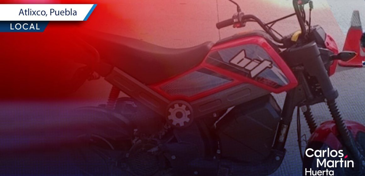 Recuperan motocicleta robada tras operativo en Atlixco
