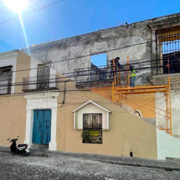 Rehabilitan fachadas y el Templo de Balvanera en el emblemático Barrio de El Alto