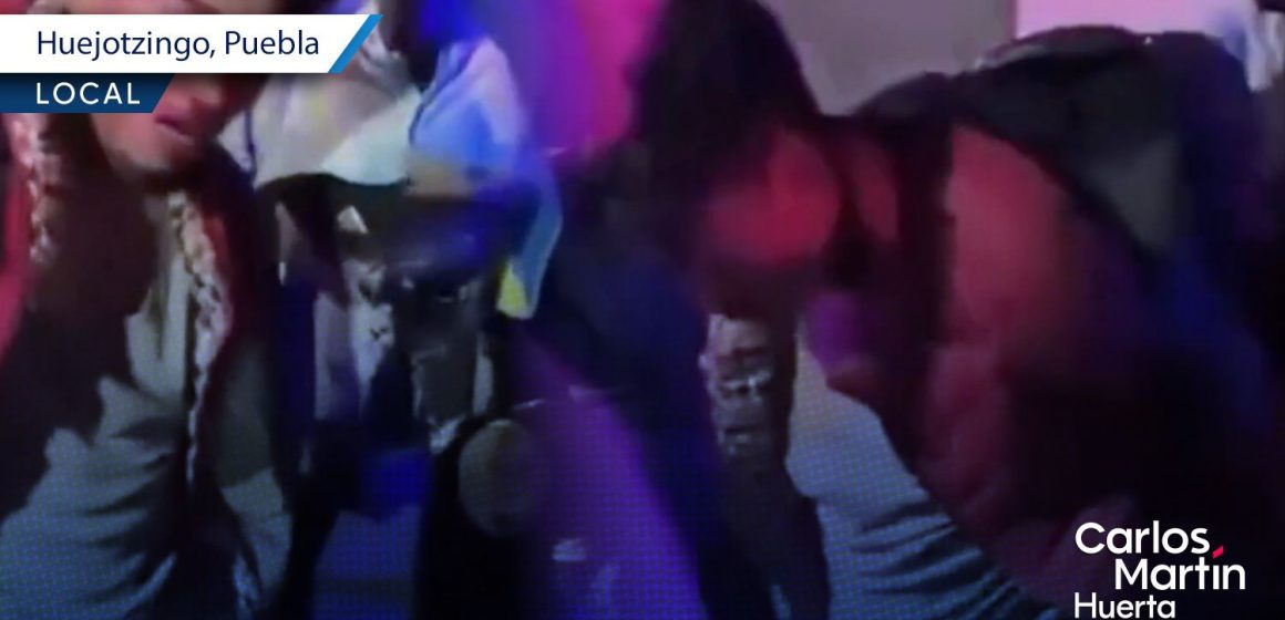 Vecinos detienen y dan golpiza a asaltante en Huejotzingo