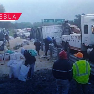 Volcadura provoca cierre parcial de la autopista Puebla-Orizaba