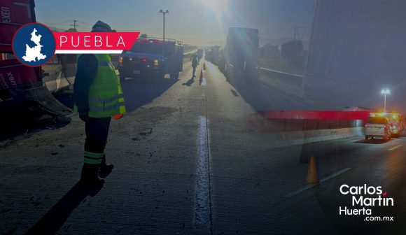 Vuelca tráiler y provoca cierre de la autopista Puebla-Orizaba; hay un muerto
