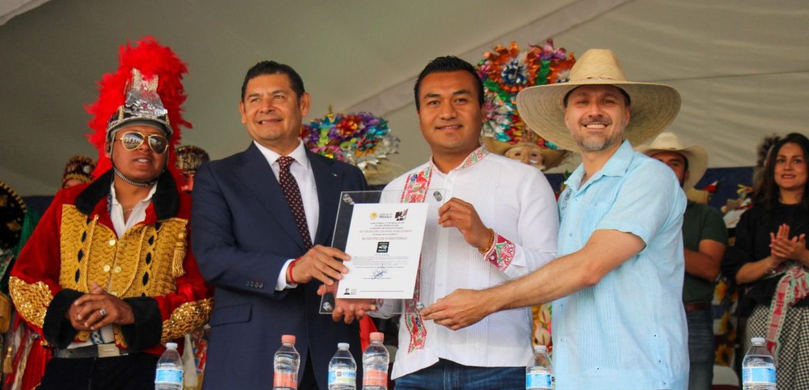 WhatsApp Image 2026-02-17 at 8.13.38 PM Carnaval de Huejotzingo ya es “Hecho en México”; recibe certificación oficial del gobierno federal