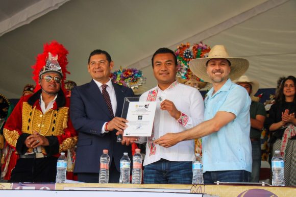 Carnaval de Huejotzingo ya es “Hecho en México”; recibe certificación oficial del gobierno federal