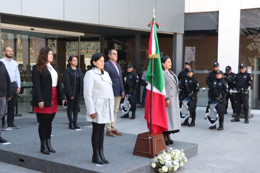 Conmemora Congreso del Estado el Día de la Bandera Mexicana