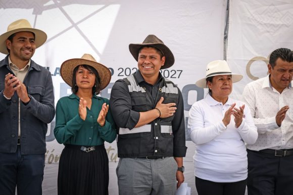 WhatsApp Image 2026-02-24 at 4.59.30 PM Gobernar con transparencia se traduce en obras históricas: Omar Muñoz