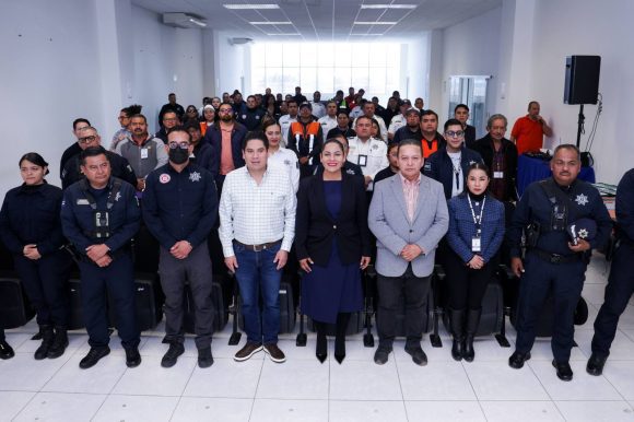 Lupita Cuautle clausura curso estratégico en atención de emergencias