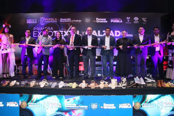 acf608b5-6a92-4a1e-9bf8-eeb61a45fa24 Impulso a la economía local: Inicia la Expo Textil y Calzado 2026 en Puebla