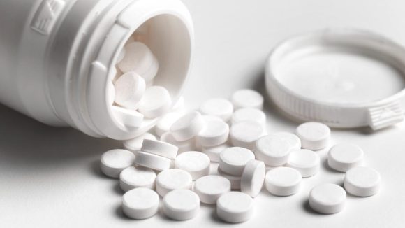 Cofepris emite alerta sanitaria tras robo de lote de Ibuprofeno en la autopista México-Puebla