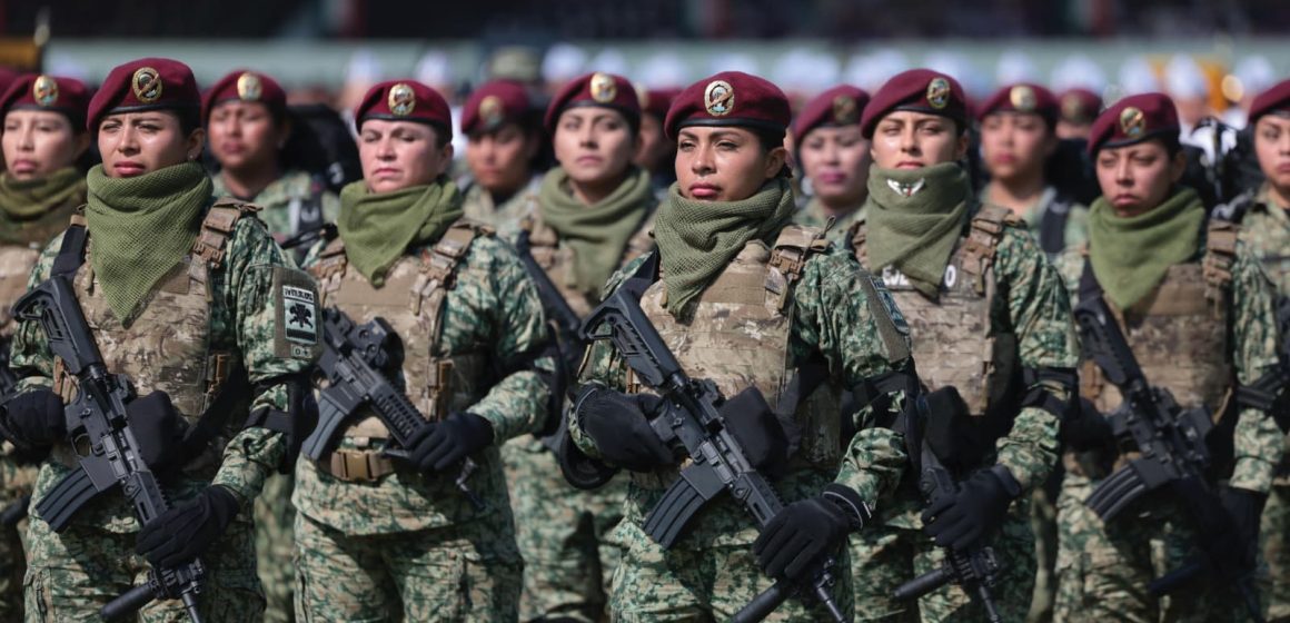Claudia Sheinbaum encabeza conmemoración del Día Internacional de la Mujer con integrantes de las Fuerzas Armadas