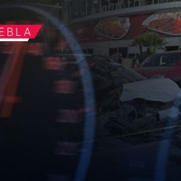 ¡A 140 km/h! Revelan videos de la mortal carambola en Vía Atlixcáyotl; conductora sigue libre