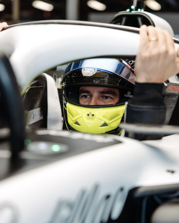 Mercedes domina el GP de Australia; difícil debut para Checo Pérez con Cadillac