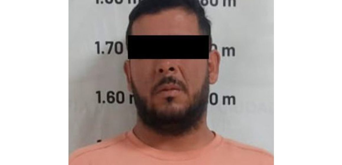 Detienen a presunto narcomenudista colombiano en Cuautlancingo