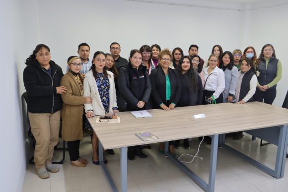 Cuautlancingo fortalece atención a mujeres vulnerables