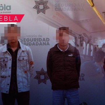 Detienen a dos asaltantes de transporte público en la colonia Santa María